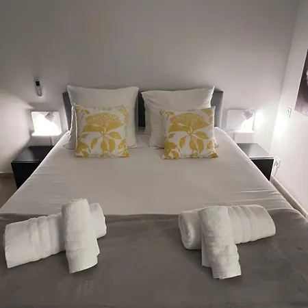 Apartment New Large With Sea View *